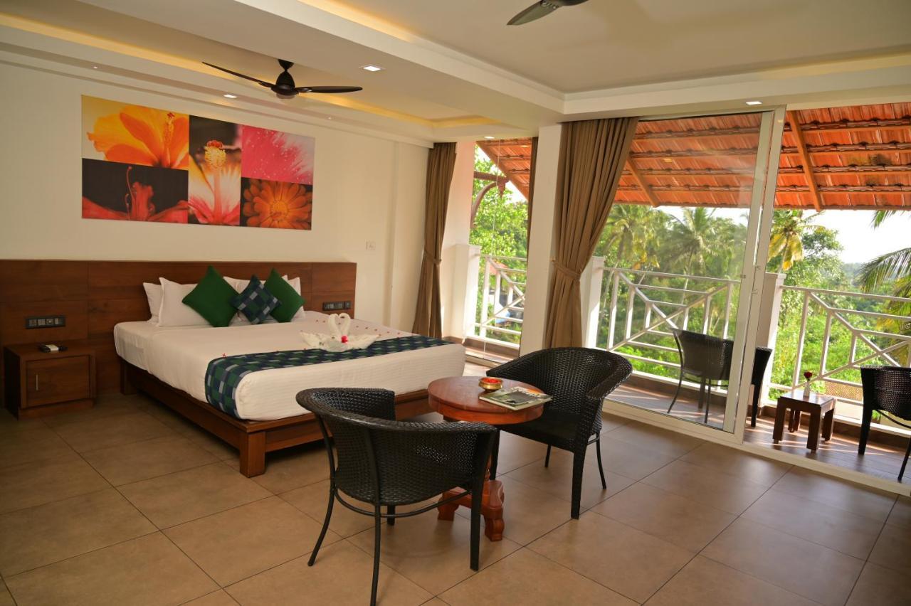 Aadisaktthi Leisure Resort, Kovalam Thiruvananthapuram ภายนอก รูปภาพ