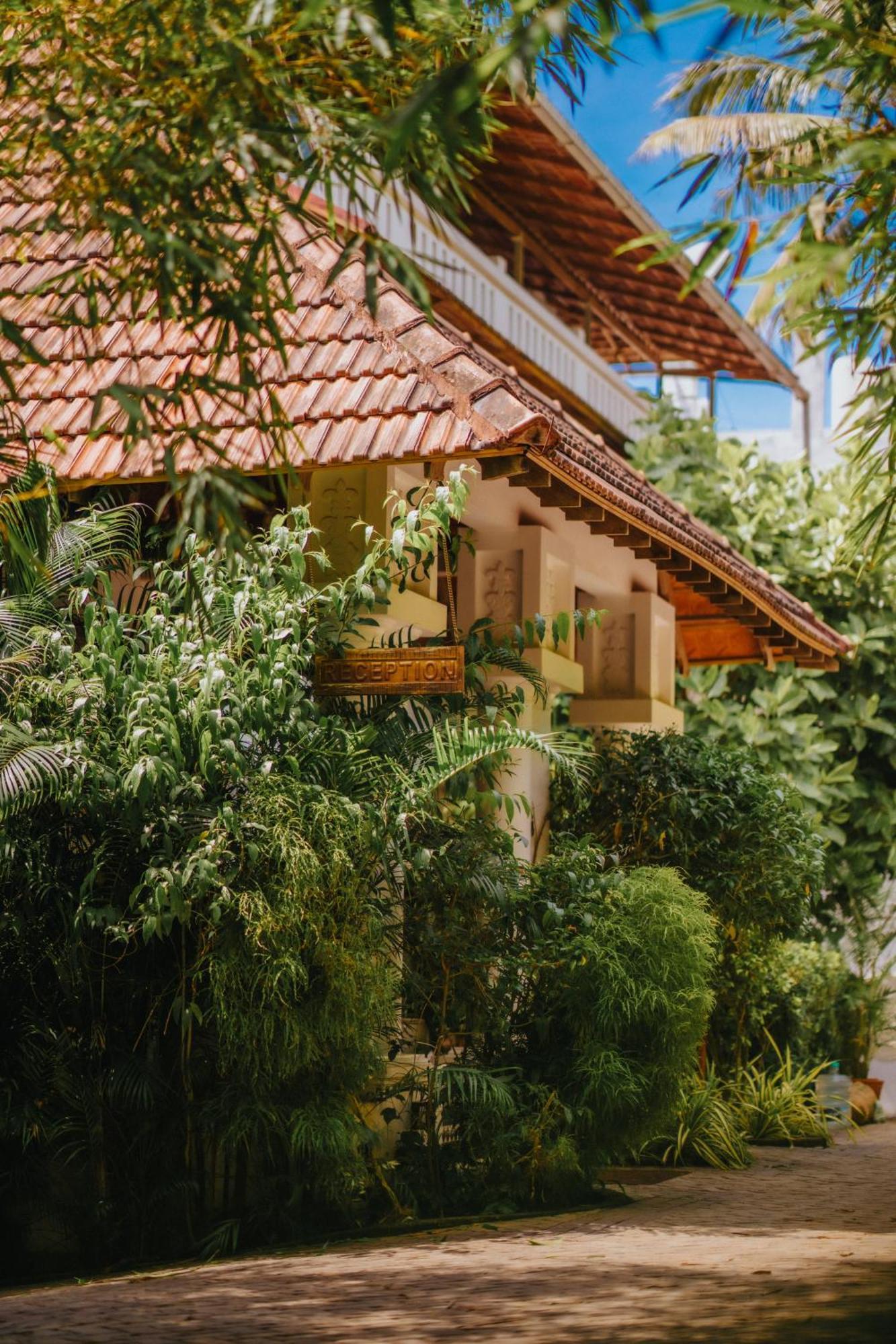 Aadisaktthi Leisure Resort, Kovalam Thiruvananthapuram ภายนอก รูปภาพ