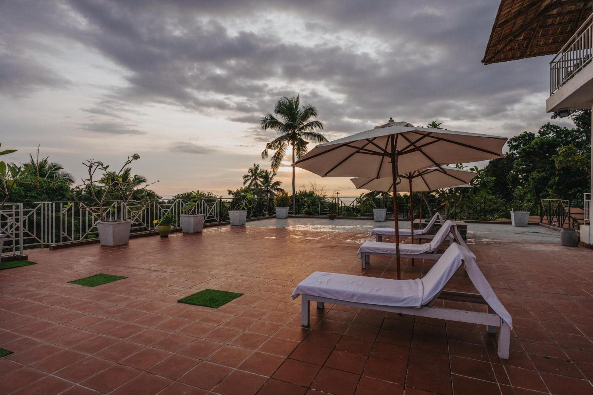 Aadisaktthi Leisure Resort, Kovalam Thiruvananthapuram ภายนอก รูปภาพ