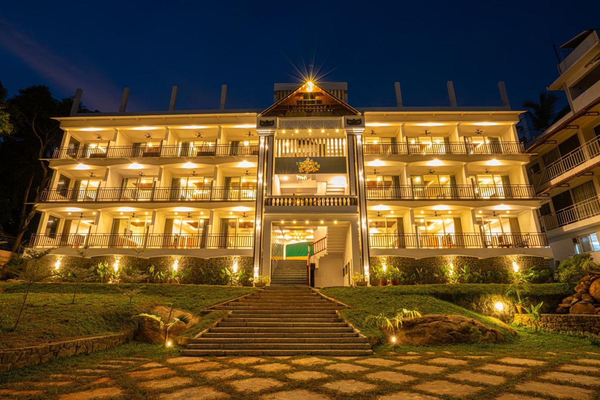 Aadisaktthi Leisure Resort, Kovalam Thiruvananthapuram ภายนอก รูปภาพ