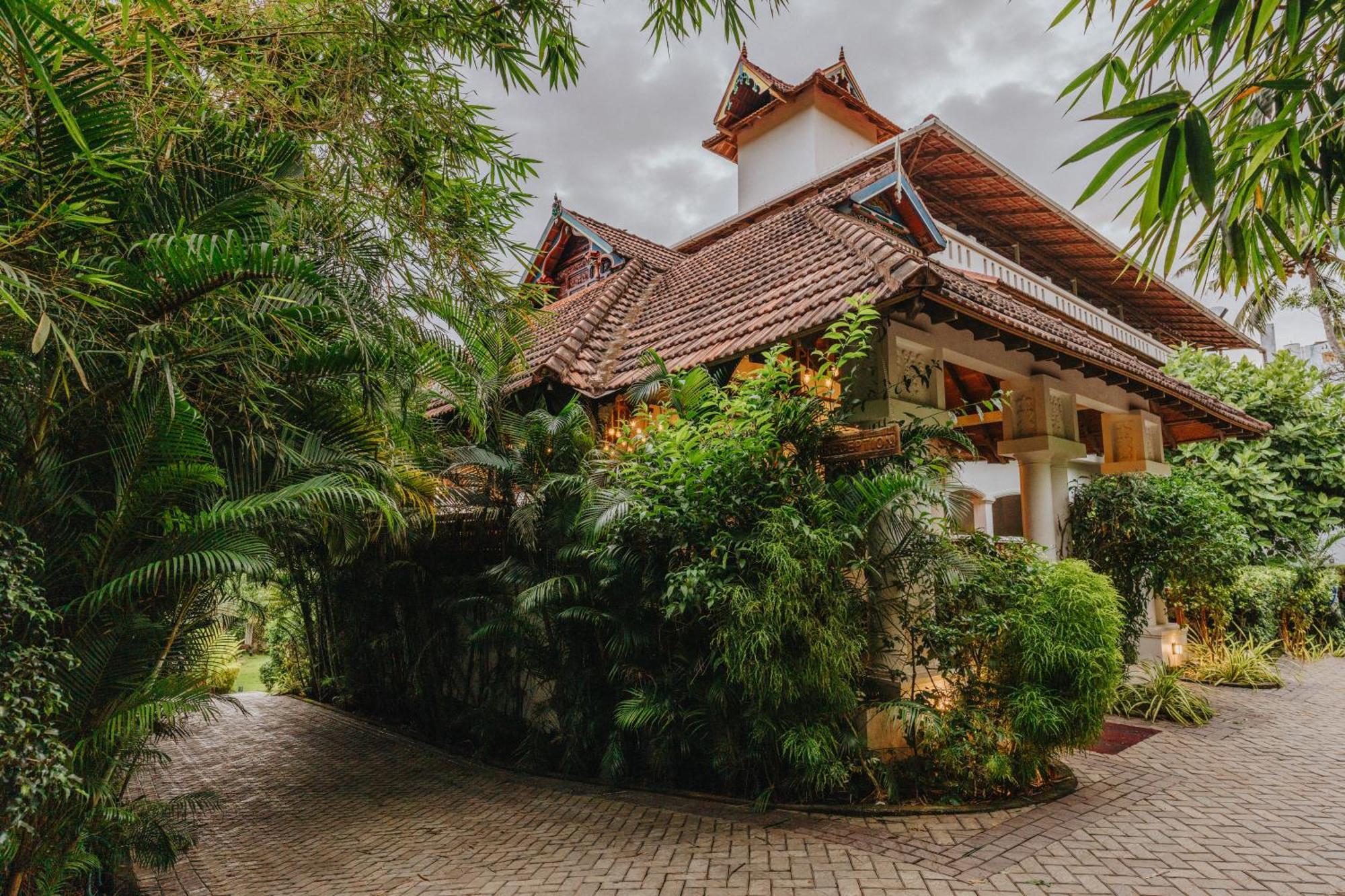 Aadisaktthi Leisure Resort, Kovalam Thiruvananthapuram ภายนอก รูปภาพ
