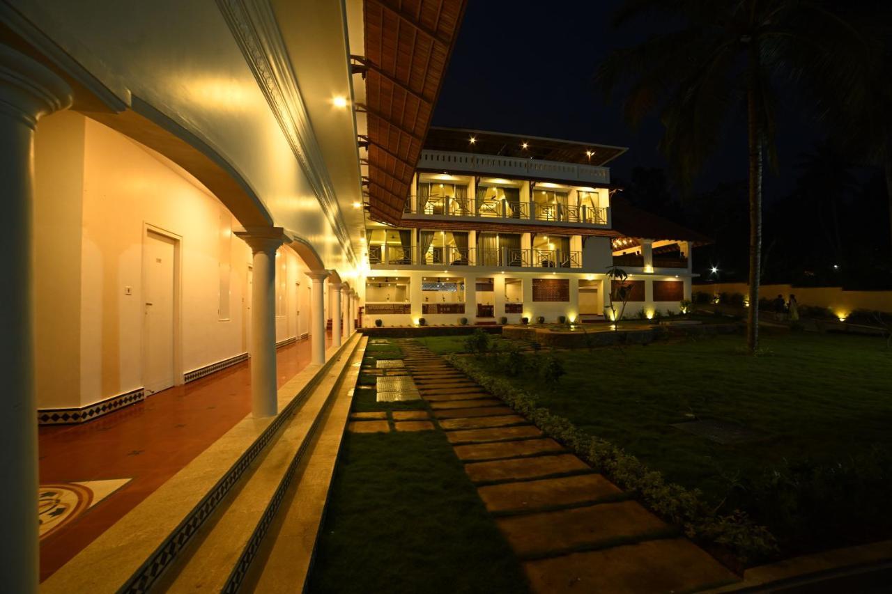 Aadisaktthi Leisure Resort, Kovalam Thiruvananthapuram ภายนอก รูปภาพ