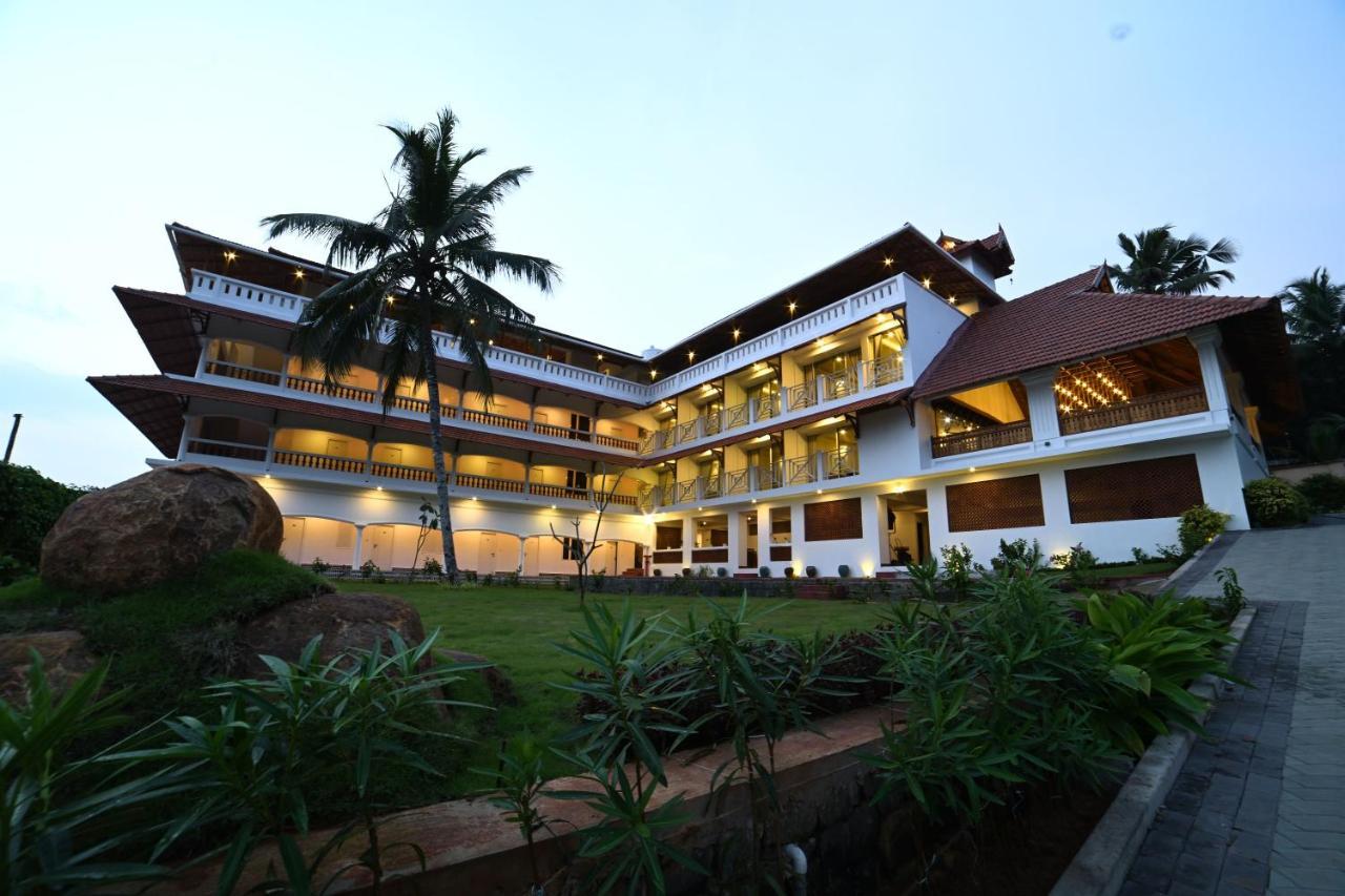 Aadisaktthi Leisure Resort, Kovalam Thiruvananthapuram ภายนอก รูปภาพ